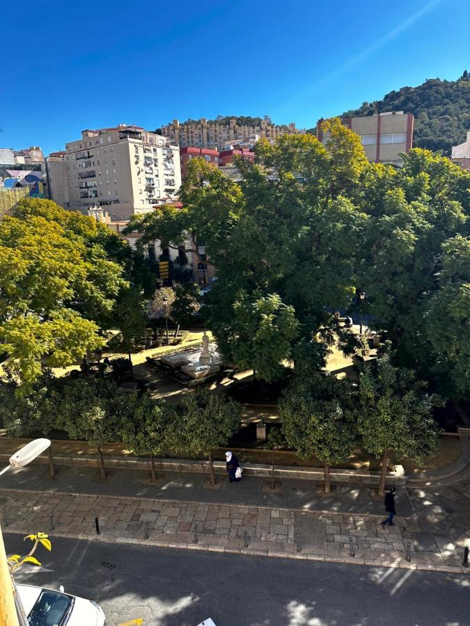Plaza Victoria Apartments Malaga Bagian luar foto